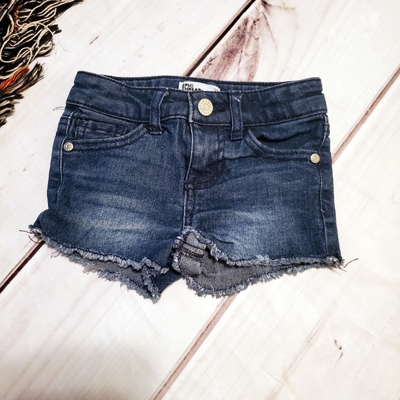 5/25 Epic Threads 2T Blue Jean Shorts - Picture 1 of 3